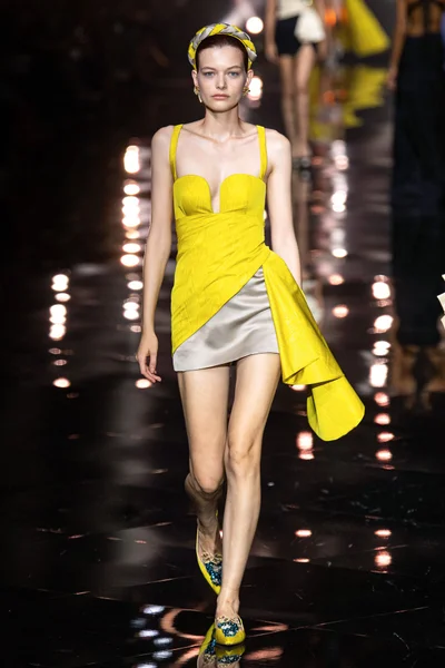 Look 46